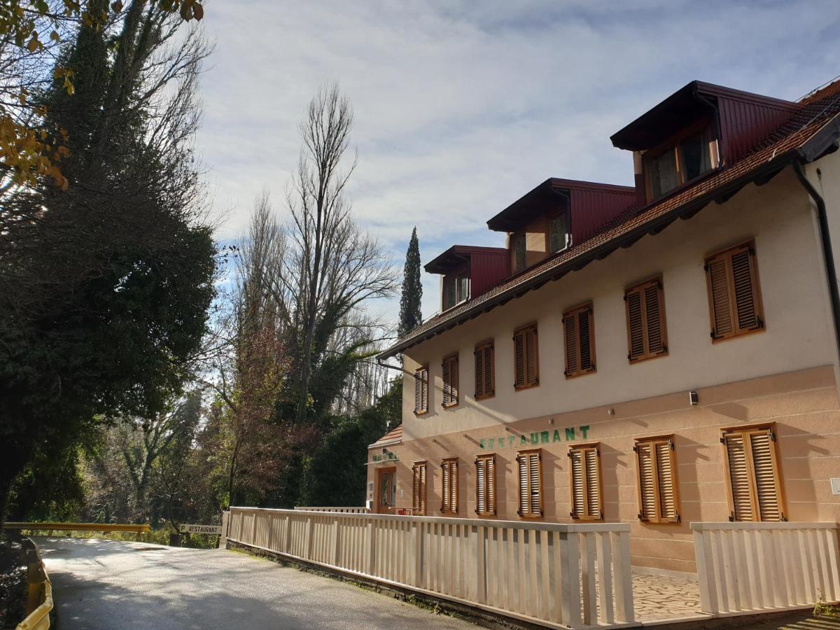 Hotel Roski Slap Drniš Exterior foto